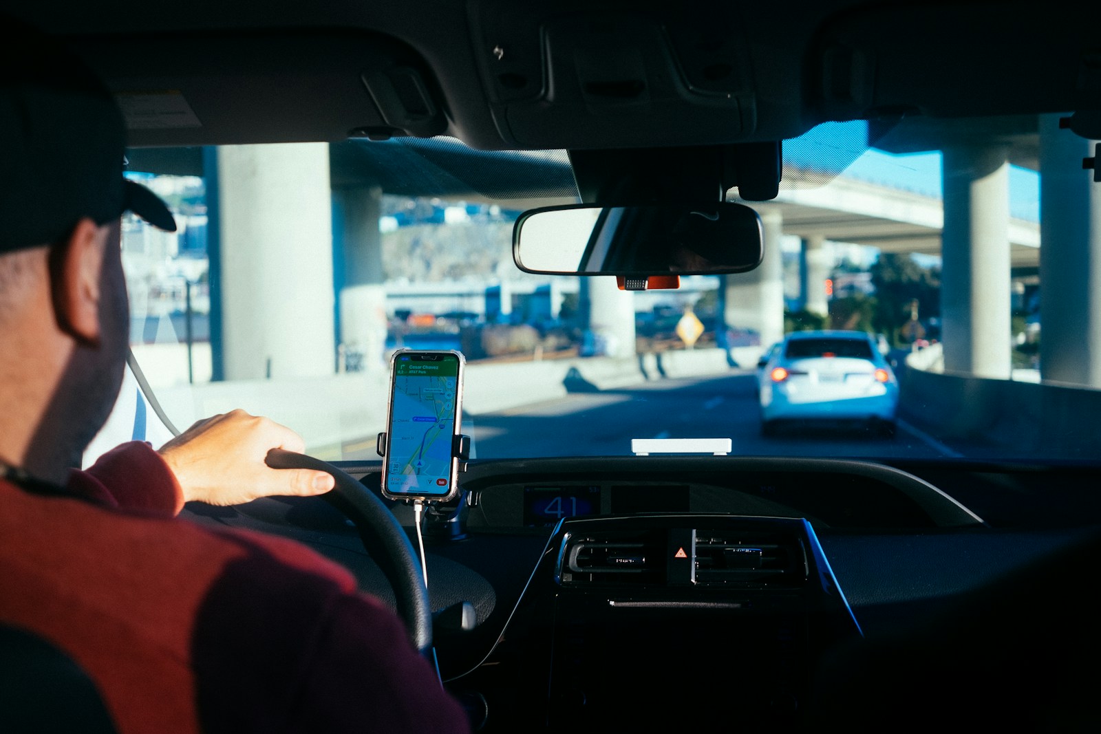 Insurance for Rideshare: What Happens If You’re in an Accident While the App Is On